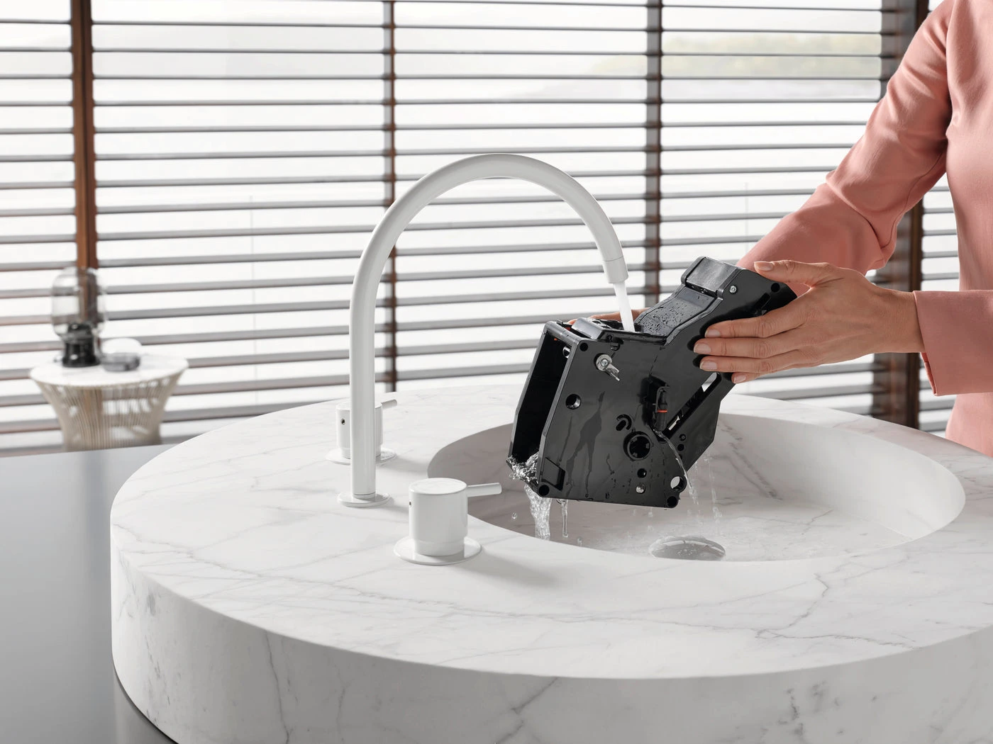 MIELE CM5310 Silence NEW VERSION - Obsidian Black - Image 8